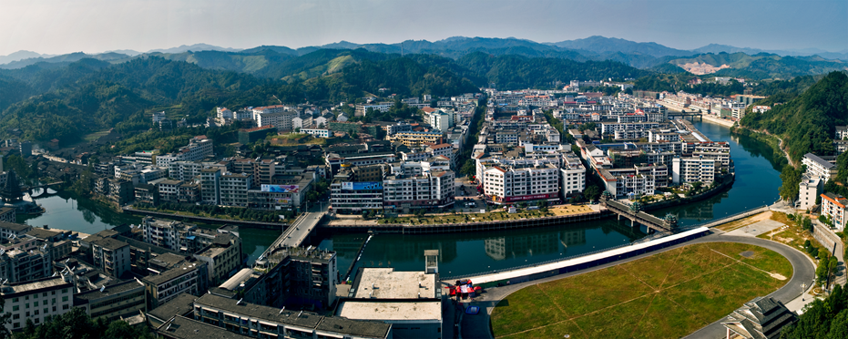 喜摘雙冠！盈峰環(huán)境環(huán)衛(wèi)服務(wù)業(yè)務(wù)強勢沖頂